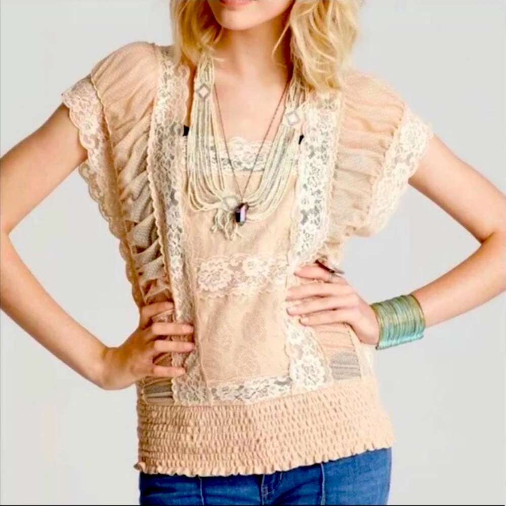 Free People Peach Smocked Lace Tope Sz. Small